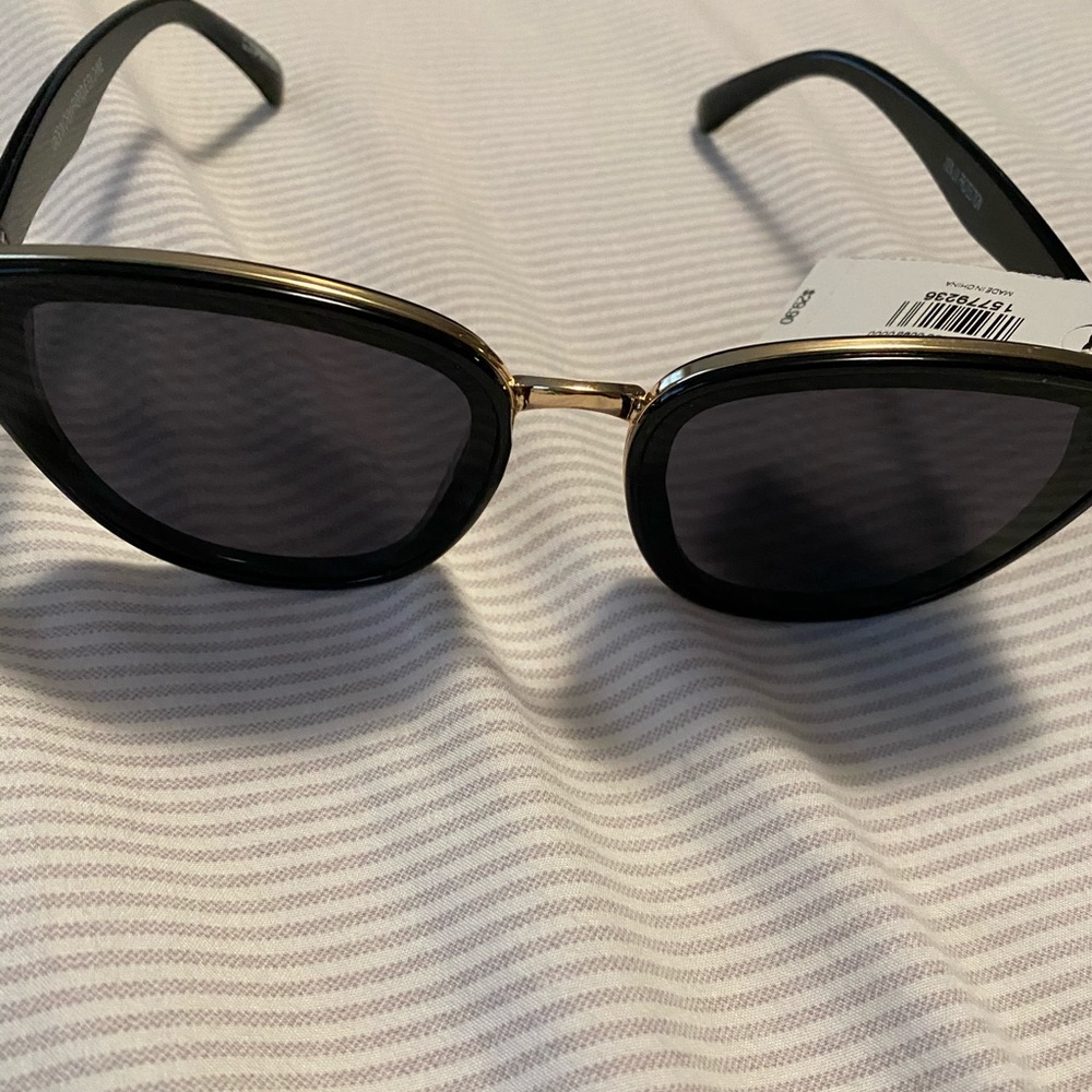 Sunglasses - Picture 2 of 2